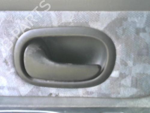 Used Front left interior door handle RENAULT LAGUNA I (B56_, 556_) 2.2 D (B56F/2) (83 hp) 28766314