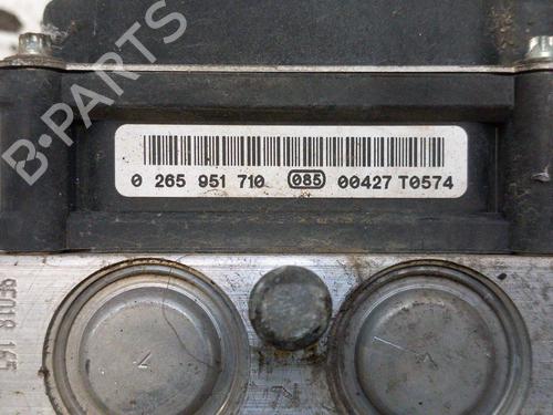 Used ABS pump ALFA ROMEO MITO (955_) 1.3 MultiJet (955AXP1A, 955AYC1A) (95 hp) 28748376