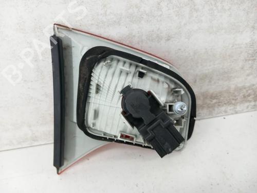 right-tailgate-light-audi-a4-b7-8ec-2004-2005-2006-2007-2008-2009-28746326 main image