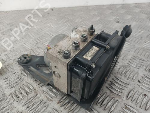 Used ABS pump RENAULT KANGOO / GRAND KANGOO II (KW0/1_) 1.5 dCi 90 (KW05, KW08, KW0G, KW11) (90 hp) 30706556