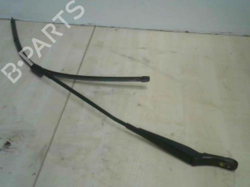 Used Front windshield wiper arm PEUGEOT 5008 (0U_, 0E_) 2.0 HDi 150 / BlueHDi 150 (150 hp) 28765466