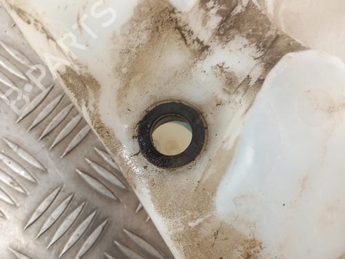 windscreen-washer-tank-citroen-c4-ii-nc_-2009-29990395 main image