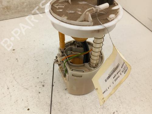 Used Fuel pump FORD FIESTA V (JH_, JD_) 1.4 TDCi (68 hp) 28734609