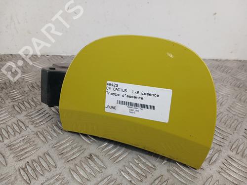 fuel-flap-citroen-c4-cactus-2014-32854365 main image