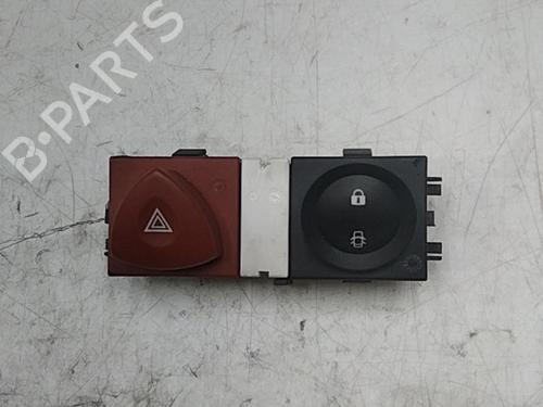 Used Warning switch Warning switch RENAULT MEGANE II Estate (KM0/1_) 1.5 dCi (KM16, KM1E) (106 hp) 28786412 28786412