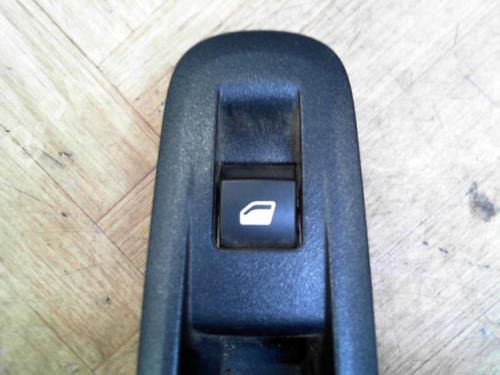 Used Right rear window switch PEUGEOT 308 II (LB_, LP_, LW_, LH_, L3_) 1.2 THP 130 (131 hp) 28777308