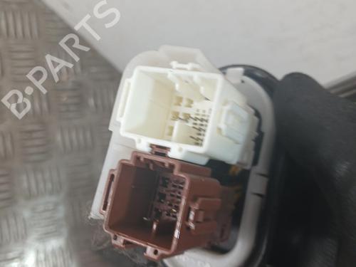 Dør højre fortil Dør højre fortil HONDA CR-V III (RE_) 2.0 i-VTEC 4WD (RE5, RE2) (150 hp) 36938310 36938310