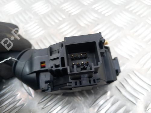 switch-ford-b-max-jk-2012-28735138 main image