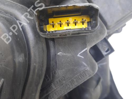 Right headlight RENAULT VEL SATIS (BJ0_) 2.0 dCi (BJ03, BJ0B) | BP28784735C29 