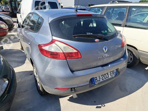 Fuse box RENAULT MEGANE III Hatchback (BZ0/1_, B3_) 1.5 dCi (BZ09, BZ0D, BZ1W, BZ29, BZ14) | BP33307180E1 - Image 6