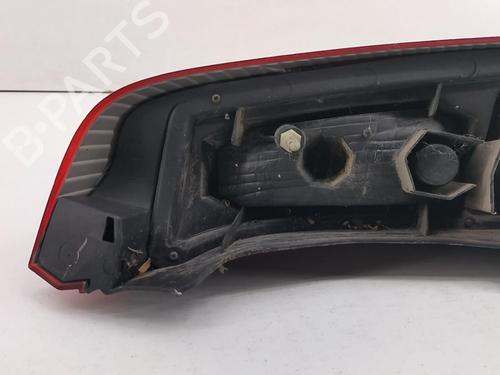 Used Left taillight NISSAN X-TRAIL I (T30) 2.2 dCi 4x4 (136 hp) 28762267