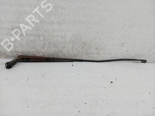 Used Front windshield wiper arm TOYOTA YARIS (_P1_) 1.3 (NCP10, SCP12_) (86 hp) 28741183