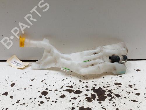 Used Windscreen washer tank RENAULT MEGANE IV Hatchback (B9A/M/N_) 1.5 Blue dCi 115 (B9A6) (116 hp) 28766387