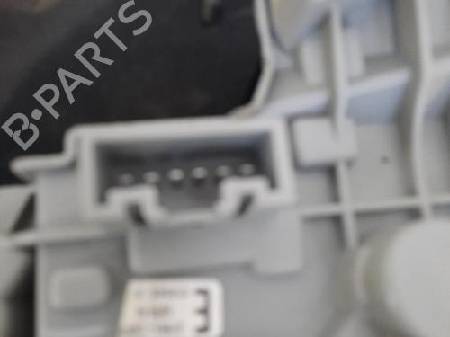 left-taillight-toyota-corolla-_e12_-2001-2002-2003-2004-2005-2006-2007-2008-28747263 main image