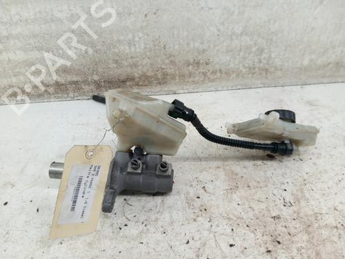 Used Brake master cylinder PEUGEOT 308 II (LB_, LP_, LW_, LH_, L3_) 1.6 HDi / BlueHDi 115 (115 hp) 28780930
