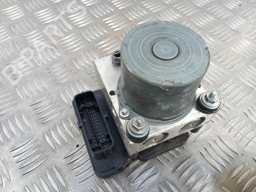 Used ABS pump ABS pump VW POLO V (6R1, 6C1) 1.2 TSI 16V (90 hp) 28781884 28781884