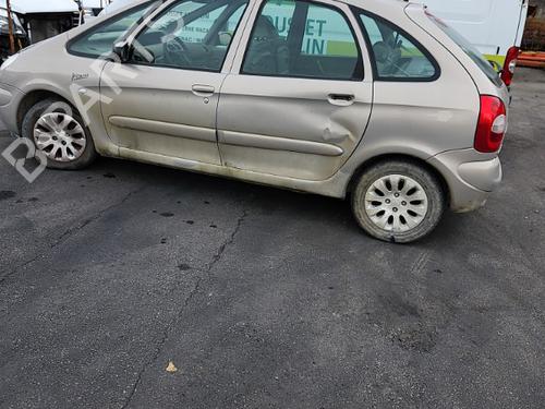 Right taillight CITROËN XSARA PICASSO (N68) 2.0 HDi | BP28739796C35 