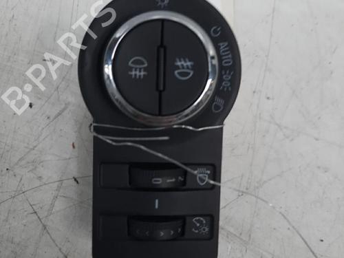 Used Headlight switch Headlight switch CHEVROLET CRUZE (J300) 2.0 CDI (163 hp) 28750435 28750435