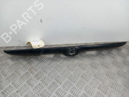 Used Tailgate trim Tailgate trim PEUGEOT 206 Hatchback (2A/C) 1.9 D (69 hp) 34375167 34375167