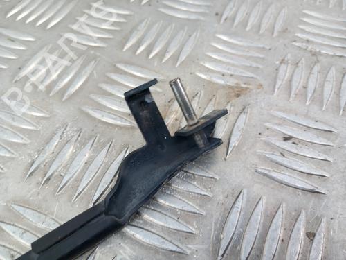 front-windshield-wiper-arm-bmw-x5-e70-2006-2007-2008-2009-2010-2011-2012-2013-28744195 main image