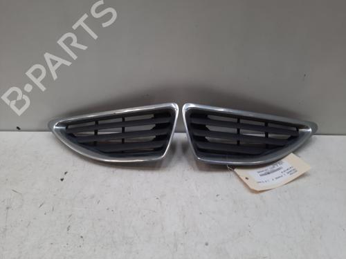 Used Grille RENAULT MEGANE I (BA0/1_) 1.9 dCi (BA05, BA1F) (102 hp) 28770845