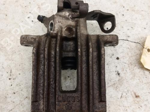 Używane Zacisk hamulca tylnego lewego AUDI A1 (8X1, 8XK) 1.0 TFSI (82 hp) 28738456