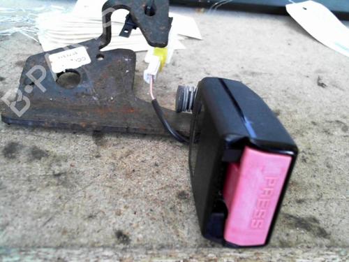 Used Seat buckle CITROËN C4 Coupe (LA_) 1.4 16V (88 hp) 28792917