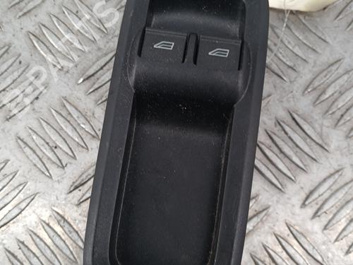 Venstre fortil elrude kontakt FORD KA+ III (UK, FK) 1.2 (85 hp) 31976638