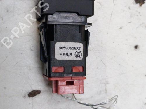 fuel-door-actuator-citroen-c4-picasso-i-mpv-ud_-2006-2007-2008-2009-2010-2011-2012-2013-2014-2015-28778474 main image