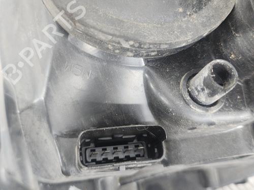 Used Right headlight Right headlight 33213217 33213217