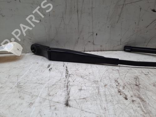 Used Front windshield wiper arm PEUGEOT 3008 I MPV (0U_) 2.0 HDi (163 hp) 28749773