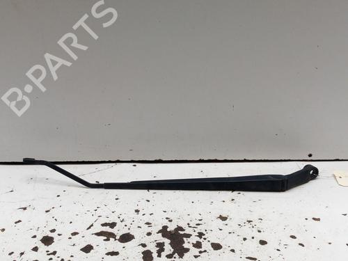 Used Front windshield wiper arm TOYOTA COROLLA Verso (ZER_, ZZE12_, R1_) 2.0 D-4D (CUR10_, CUR10R) (116 hp) 28755764
