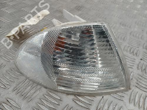 Clignotant avant droit BMW 3 (E46) 320 d (129 hp) 31313604