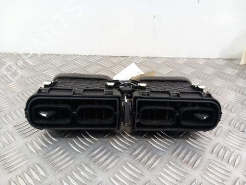 Used Air vent CITROËN C3 III (SX) 1.5 BlueHDi 100 (SXYHYP, SXYHTU) (102 hp) 28805408