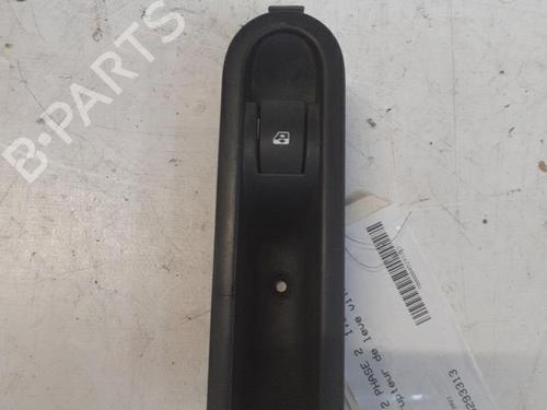 Used Right rear window switch Right rear window switch RENAULT SCÉNIC II (JM0/1_) 1.9 dCi (JM14) (131 hp) 28765056 28765056