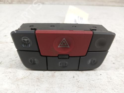 Used Warning switch FIAT PANDA (169_) 1.2 (169.AXB11, 169.AXB1A) (60 hp) 28737993