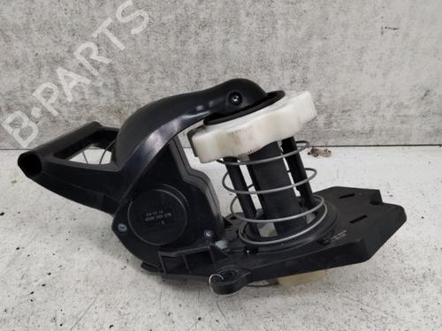 Used Other RENAULT CLIO III Grandtour (KR0/1_) 1.2 16V (KR02, KR0J) (75 hp) 28734184