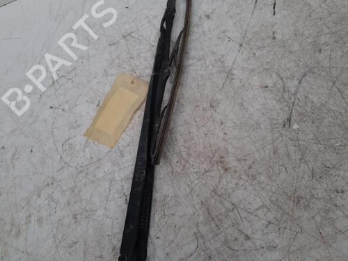 Used Front windshield wiper arm TOYOTA AURIS (_E15_) 1.4 D-4D (NDE150_, NDE150R) (90 hp) 28763290