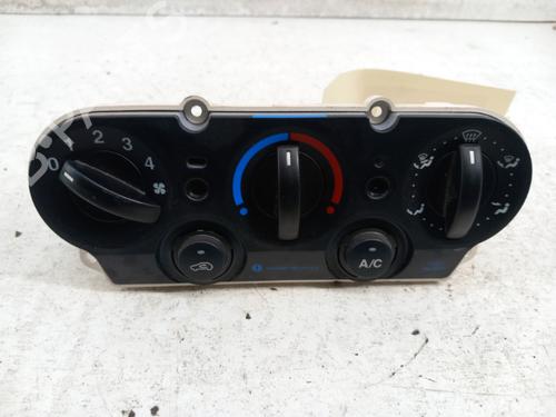 AC-Styringsenhed/Manøvreenhed FORD FIESTA V (JH_, JD_) 1.3 (69 hp) 28781462