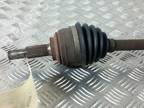 Right front driveshaft DACIA SANDERO II TCe 90 (B8M1, B8MA, B8AC) | BP28772696M39