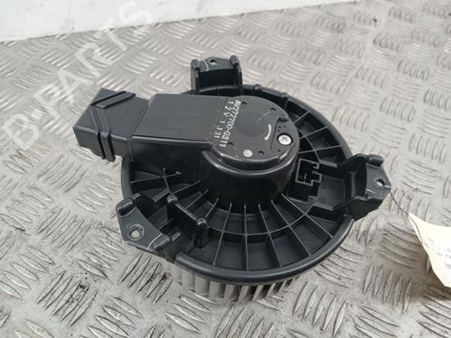 Używane Silniczek dmuchawy nagrzewnicy SUZUKI SWIFT III (MZ, EZ) 1.6 (RS416, RR 416, ZC31S) (125 hp) 30314948