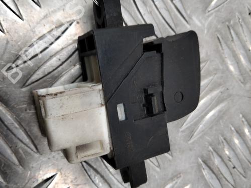 Used Left rear window switch Left rear window switch NISSAN X-TRAIL I (T30) 2.2 Di 4x4 (114 hp) 28757189 28757189
