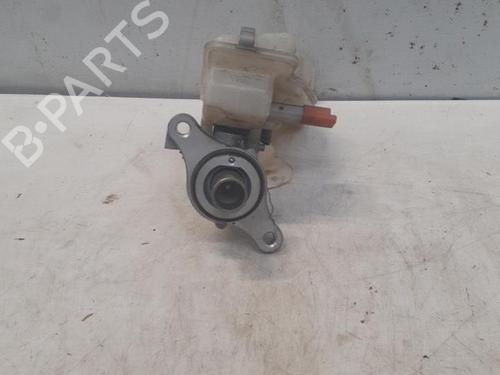 Used Brake master cylinder CITROËN C3 Picasso (SH_) 1.6 HDi (90 hp) 28772590