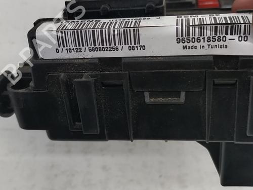 Used Fuse box Fuse box PEUGEOT PARTNER MPV (5_, G_) 1.6 HDi 90 (90 hp) 28788742 28788742