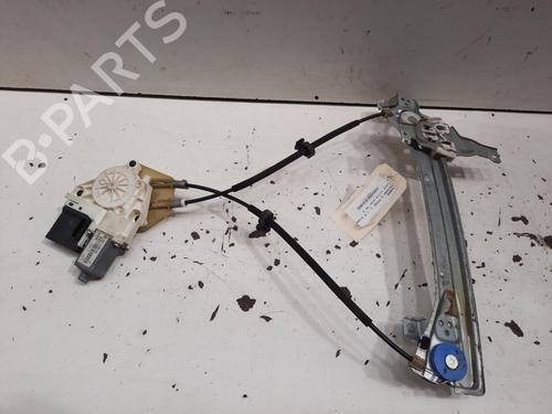 Rudehejsemekanisme venstre bagtil RENAULT MEGANE III Hatchback (BZ0/1_, B3_) 1.5 dCi (BZ09, BZ0D, BZ1W, BZ29, BZ14) (110 hp) 28753356