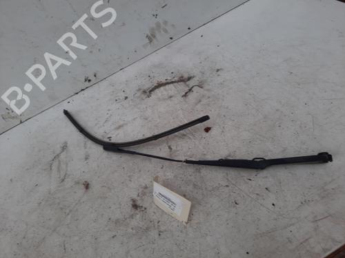 Used Front windshield wiper arm AUDI A1 Sportback (8XA, 8XF) 1.6 TDI (90 hp) 28790022
