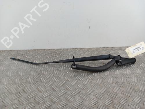 Used Front windshield wiper arm RENAULT SCÉNIC II (JM0/1_) 1.5 dCi (JM1E, JM16) (106 hp) 28757425
