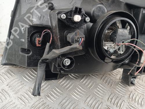 Used Right headlight Right headlight NISSAN X-TRAIL I (T30) 2.0 4x4 (140 hp) 32347029 32347029