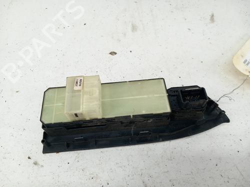 Left front window switch SUZUKI GRAND VITARA II (JT, TE, TD) 1.9 DDiS All-wheel Drive (JT419, TD44, JB419WD, JB419XD,... | BP28782700I27