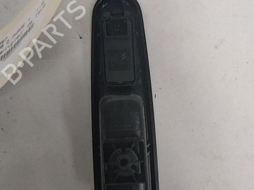 Used Left rear window switch Left rear window switch PEUGEOT 5008 (0U_, 0E_) 1.6 BlueHDi 120 (120 hp) 28747548 28747548
